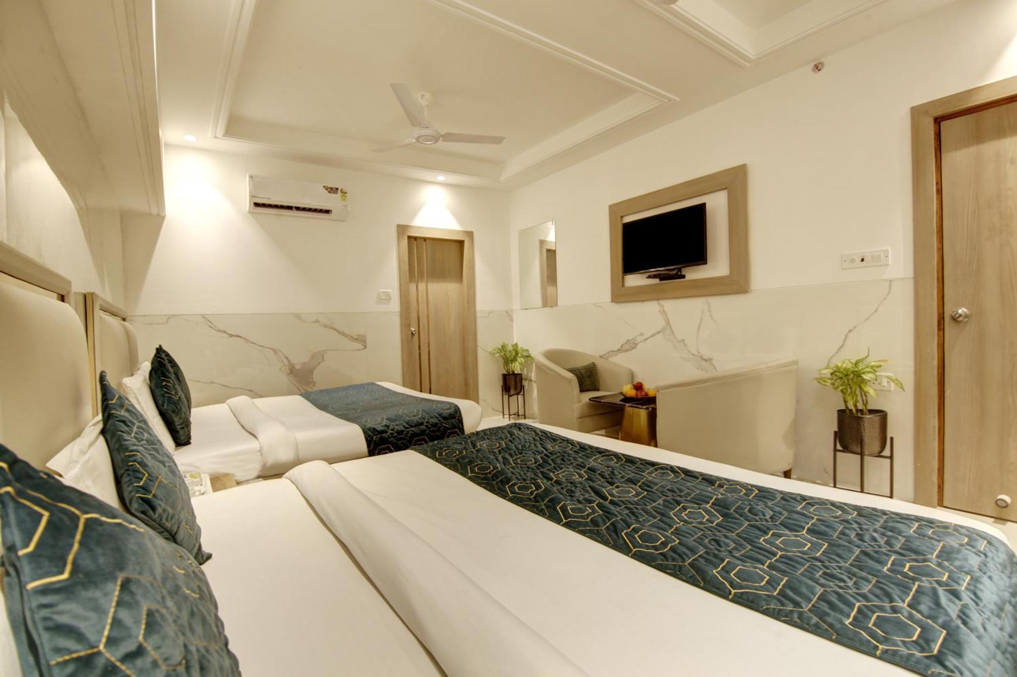 Hotel International Inn By Star Group - Near Delhi Airport Нью-Делі Екстер'єр фото